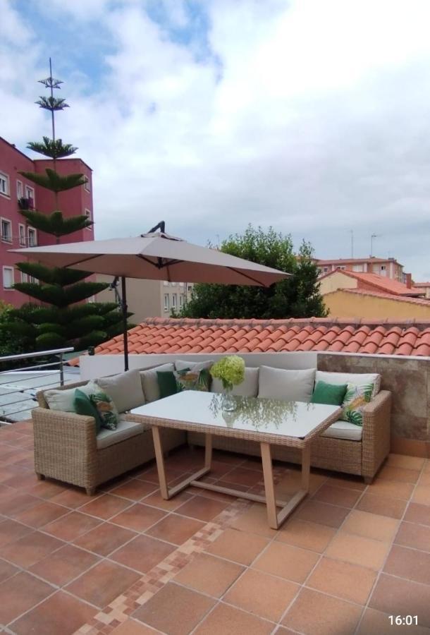 Apartamento Villalvaro Con Parking Santander Buitenkant foto